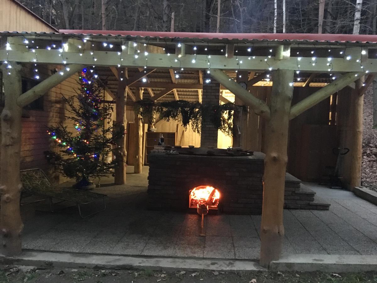 Hotel Dum A Dum Zivohost Esterno foto