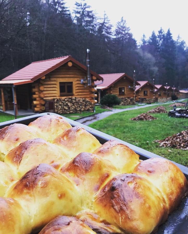 Hotel Dum A Dum Zivohost Esterno foto